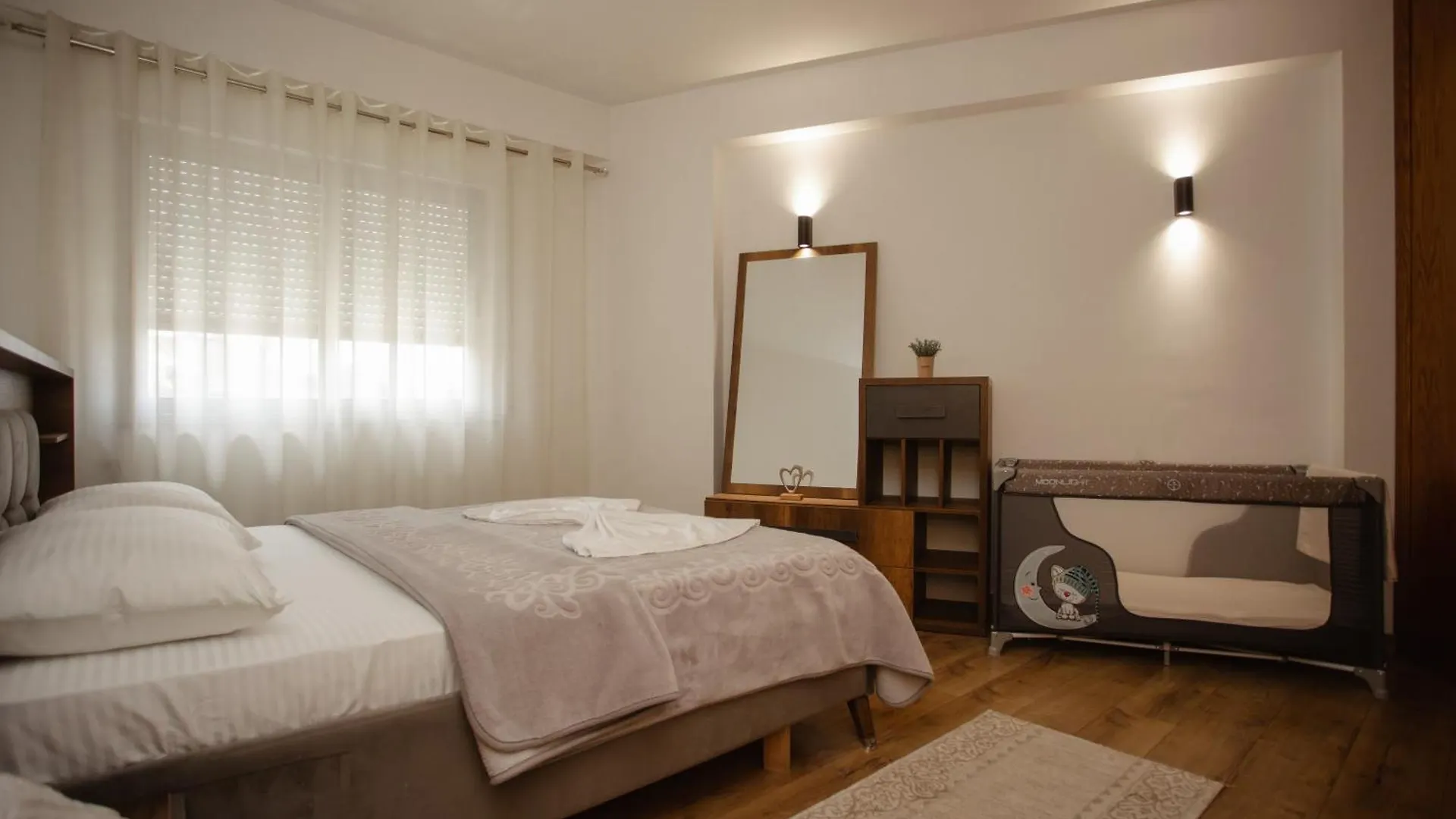 Апартаменты 446 Luxury Apartament Center Шкодер Албания