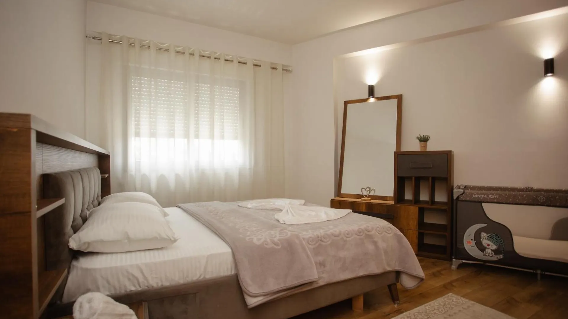 Апартаменты 446 Luxury Apartament Center Шкодер